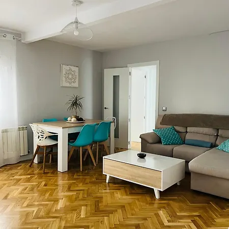 Vut Almenas Apartment Avila